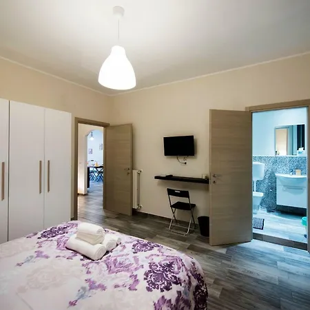 Linea1 Apartman Nápoly